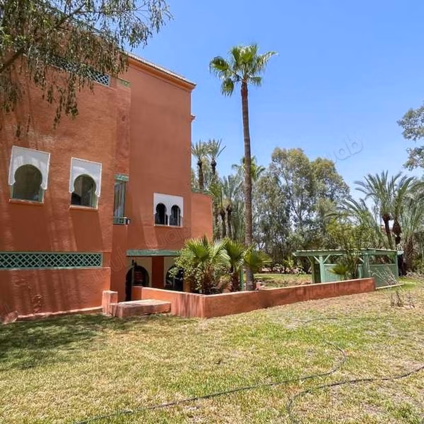 Appartement à Louer de 383.0 m² à Marrakech, Palmeraie
