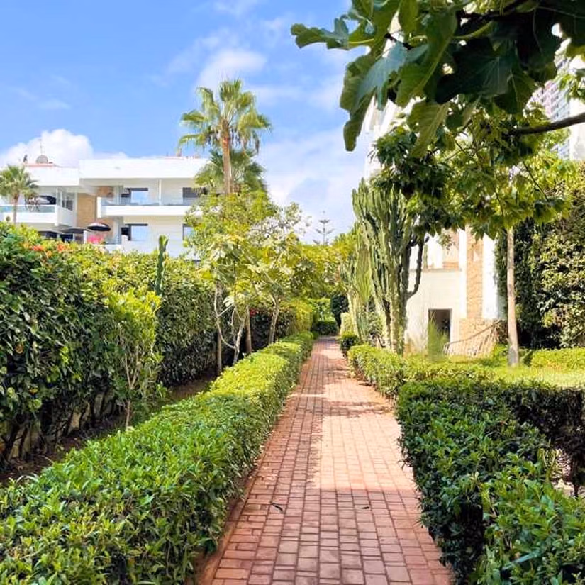 Appartement à Vendre de 108.0 m² à Dar Bouazza, Tamaris1