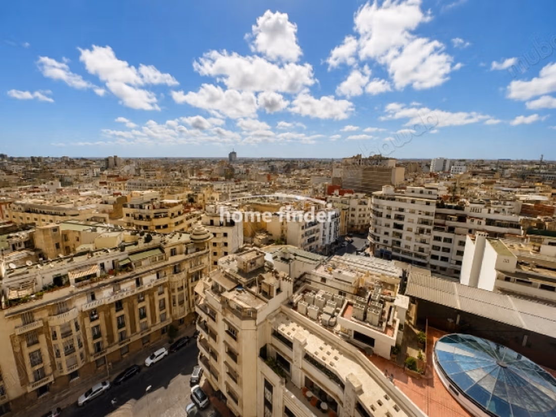 Appartement meublé à louer au Centre Ville 
93 m²