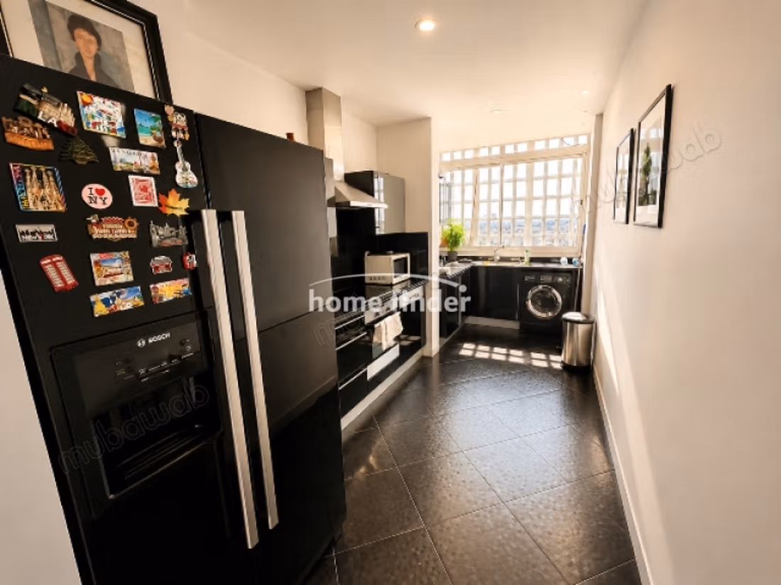 Appartement meublé à louer au Centre Ville 
93 m²