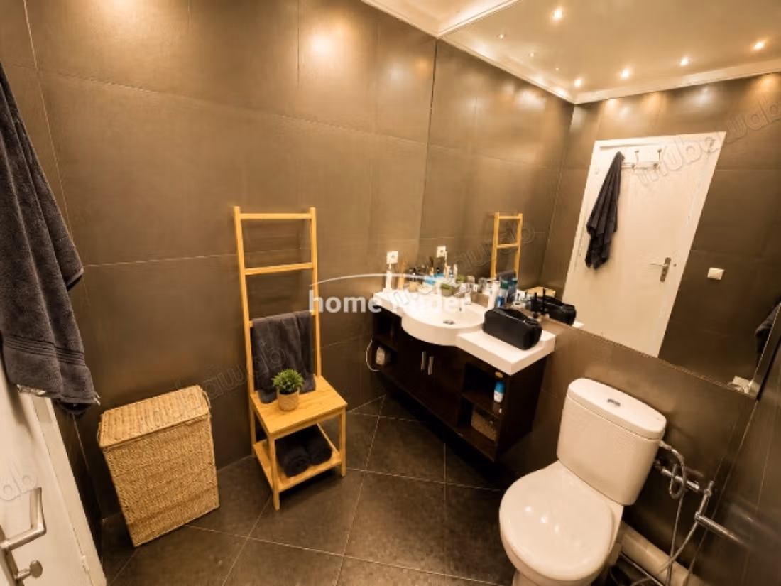 Appartement meublé à louer au Centre Ville 
93 m²