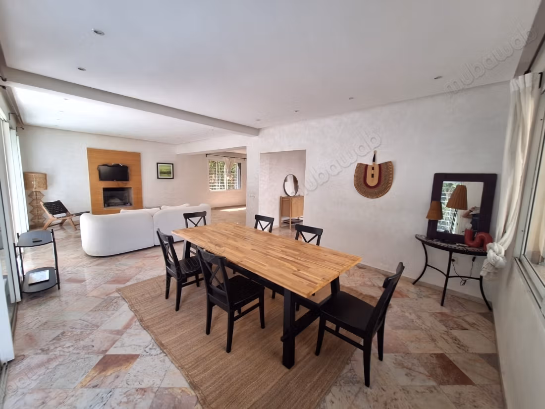 Superba villa arredata in affitto a Californie. 5 grandi stanze. Arredata