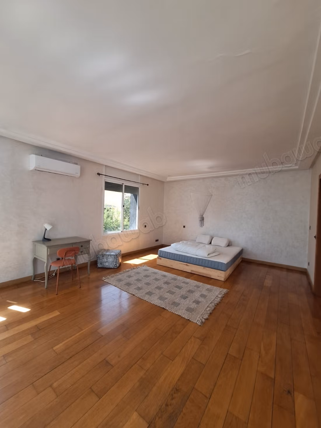 Superba villa arredata in affitto a Californie. 5 grandi stanze. Arredata