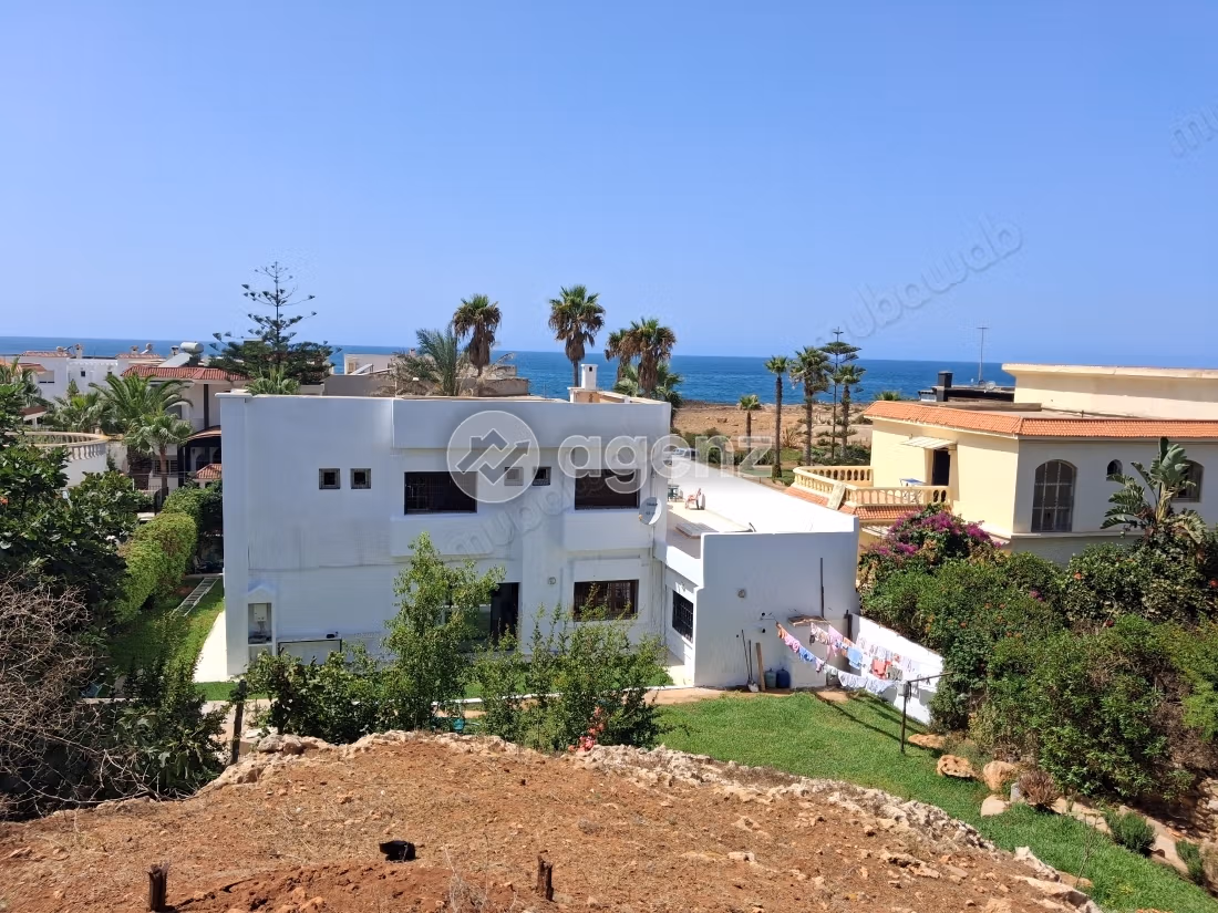 Villa à vendre 401 m², 6 chambres Harhoura Skhirate Témara