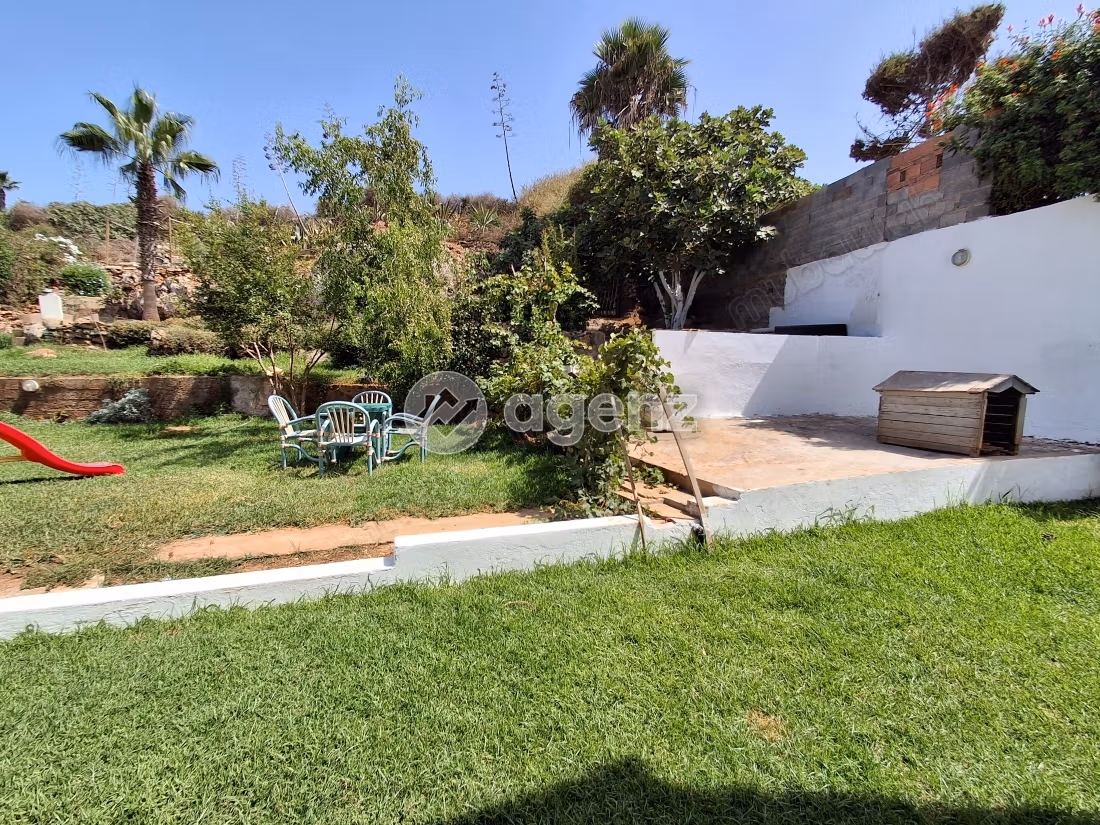 Villa à vendre 401 m², 6 chambres Harhoura Skhirate Témara