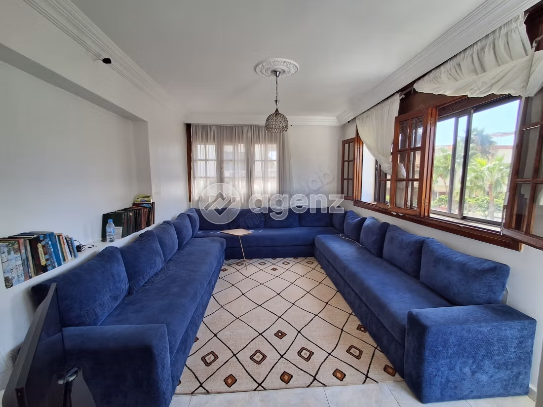 Villa à vendre 401 m², 6 chambres Harhoura Skhirate Témara