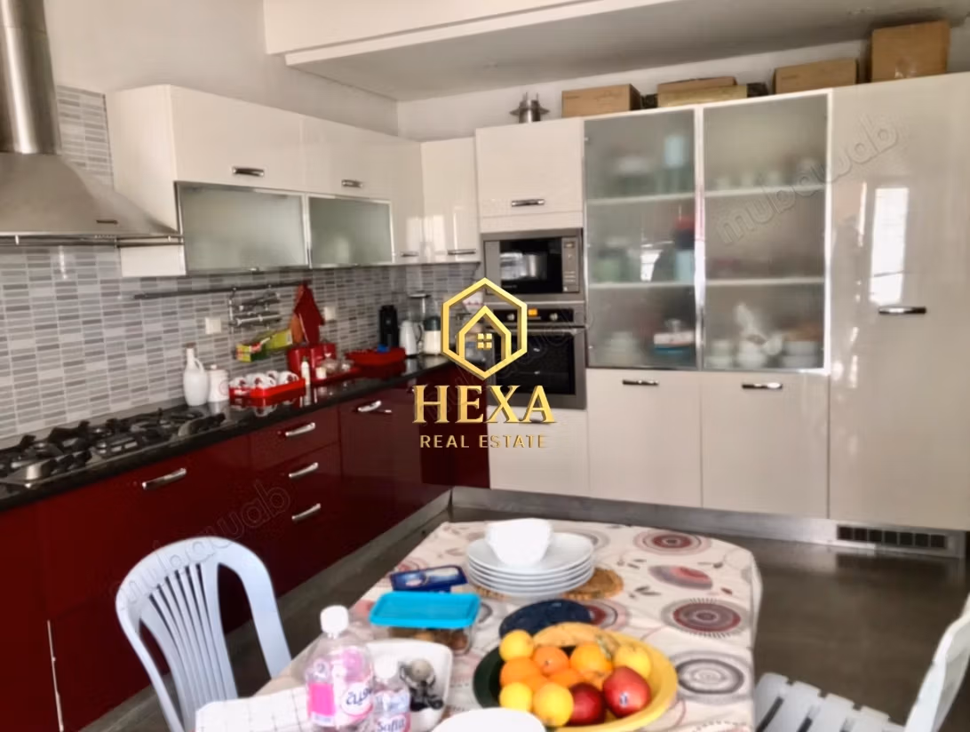 Villa S4 avec piscine et jardin à La Marsa