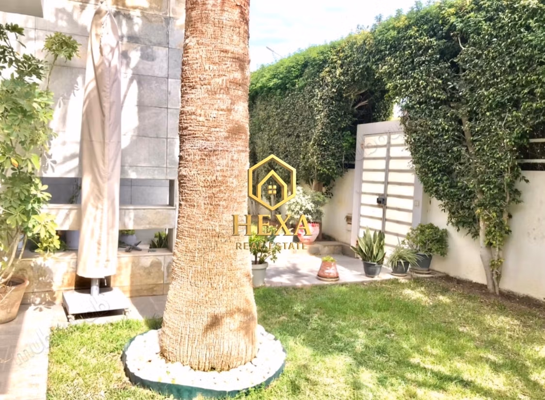 Villa S4 avec piscine et jardin à La Marsa