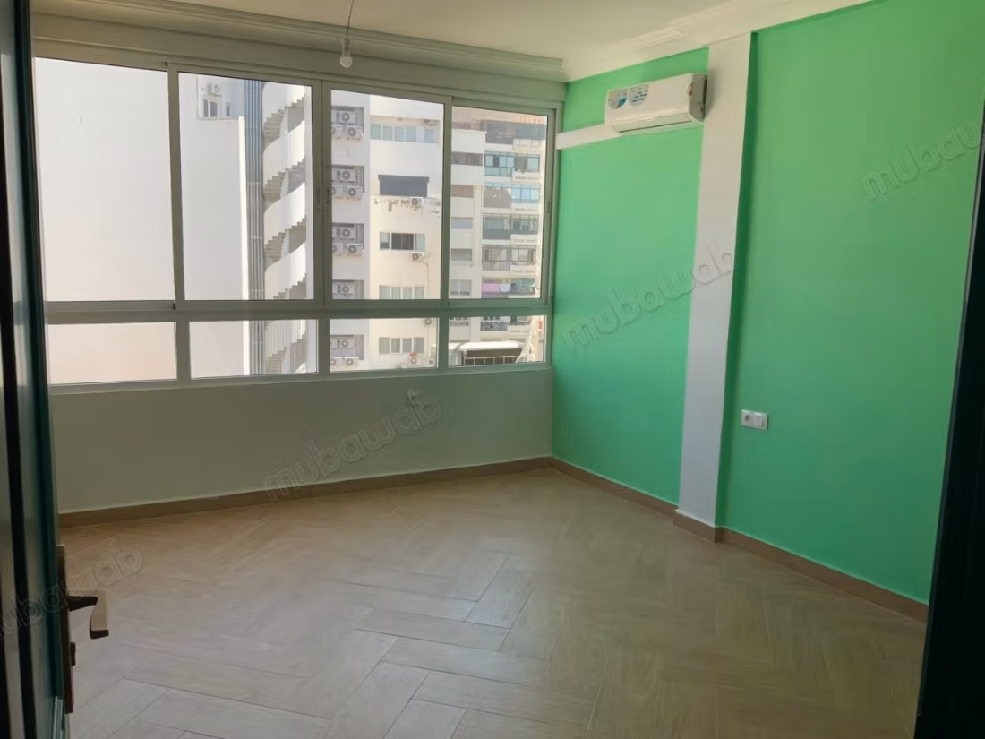 Appartment duplex à louer à Administratif. 3 chambres, cheminée