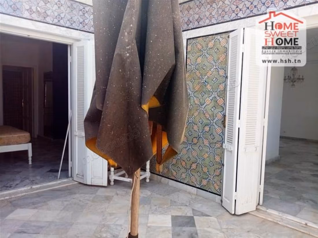 Fabulous apartment for sale in Amilcar. Dimension 180 m². Large terrace