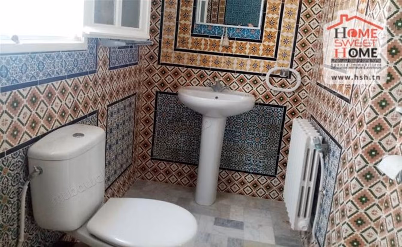 Fabulous apartment for sale in Amilcar. Dimension 180 m². Large terrace