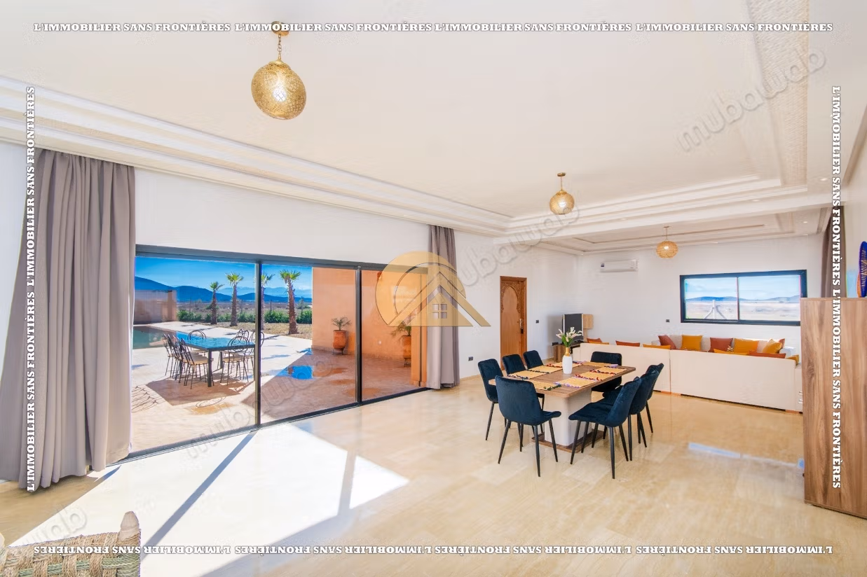 Villa privée sur 2 hectares à Bourrous Km 25 – 4 suites, piscine et vue Atlas