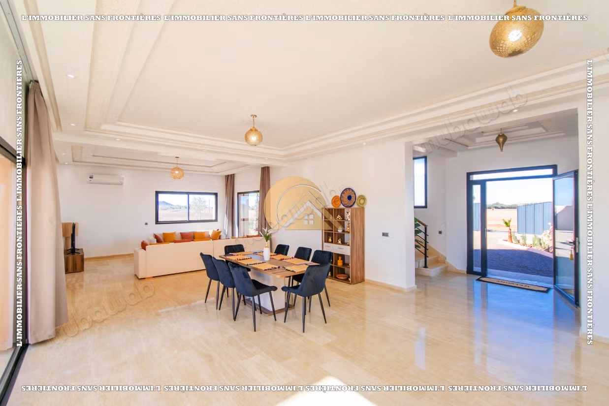 Villa privée sur 2 hectares à Bourrous Km 25 – 4 suites, piscine et vue Atlas