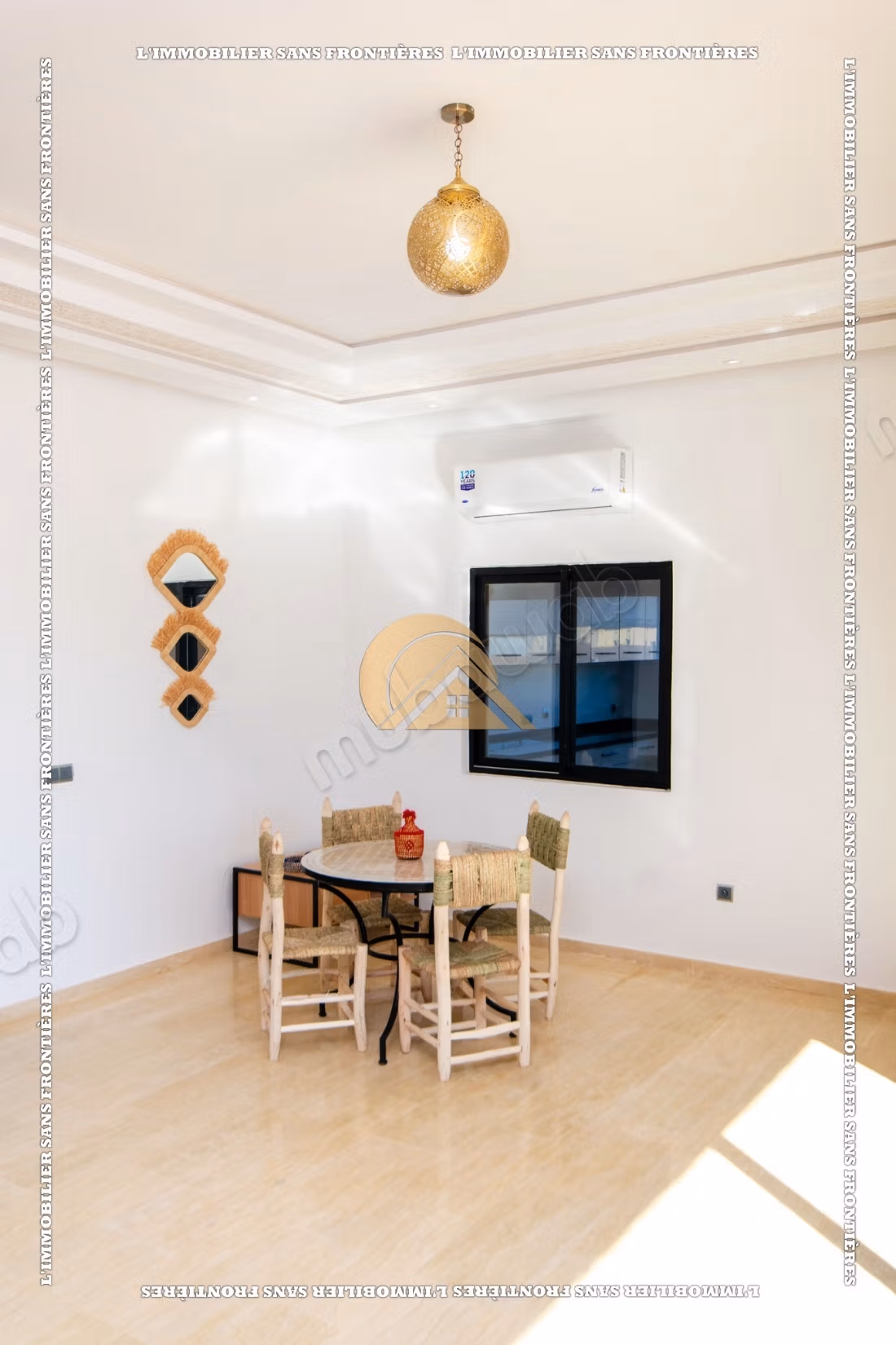 Villa privée sur 2 hectares à Bourrous Km 25 – 4 suites, piscine et vue Atlas