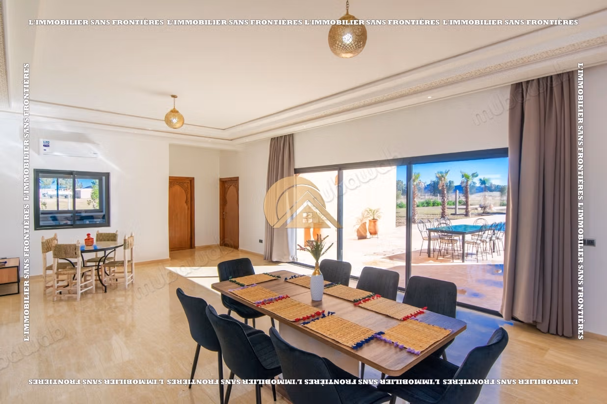 Villa privée sur 2 hectares à Bourrous Km 25 – 4 suites, piscine et vue Atlas