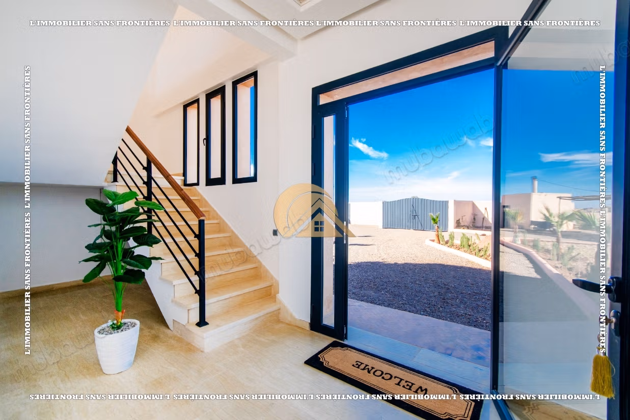 Villa privée sur 2 hectares à Bourrous Km 25 – 4 suites, piscine et vue Atlas