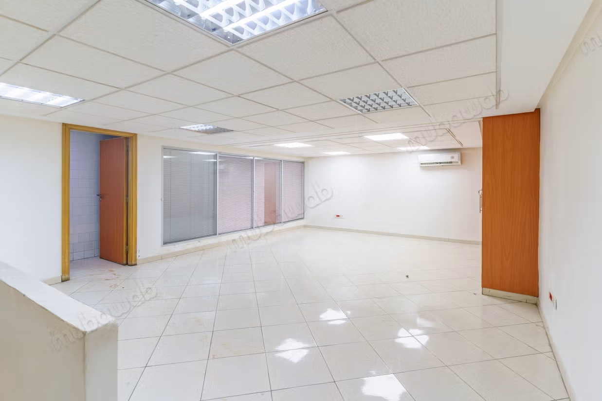 Local commercial à louer 134 m²