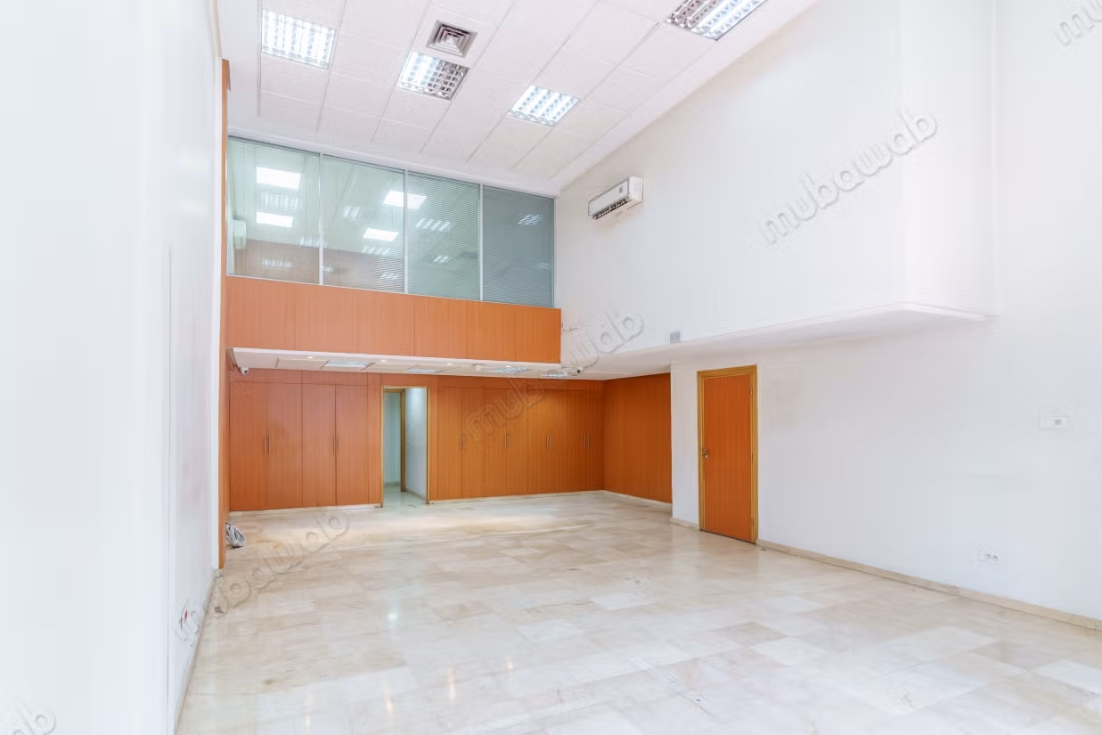 Local commercial à louer 134 m²