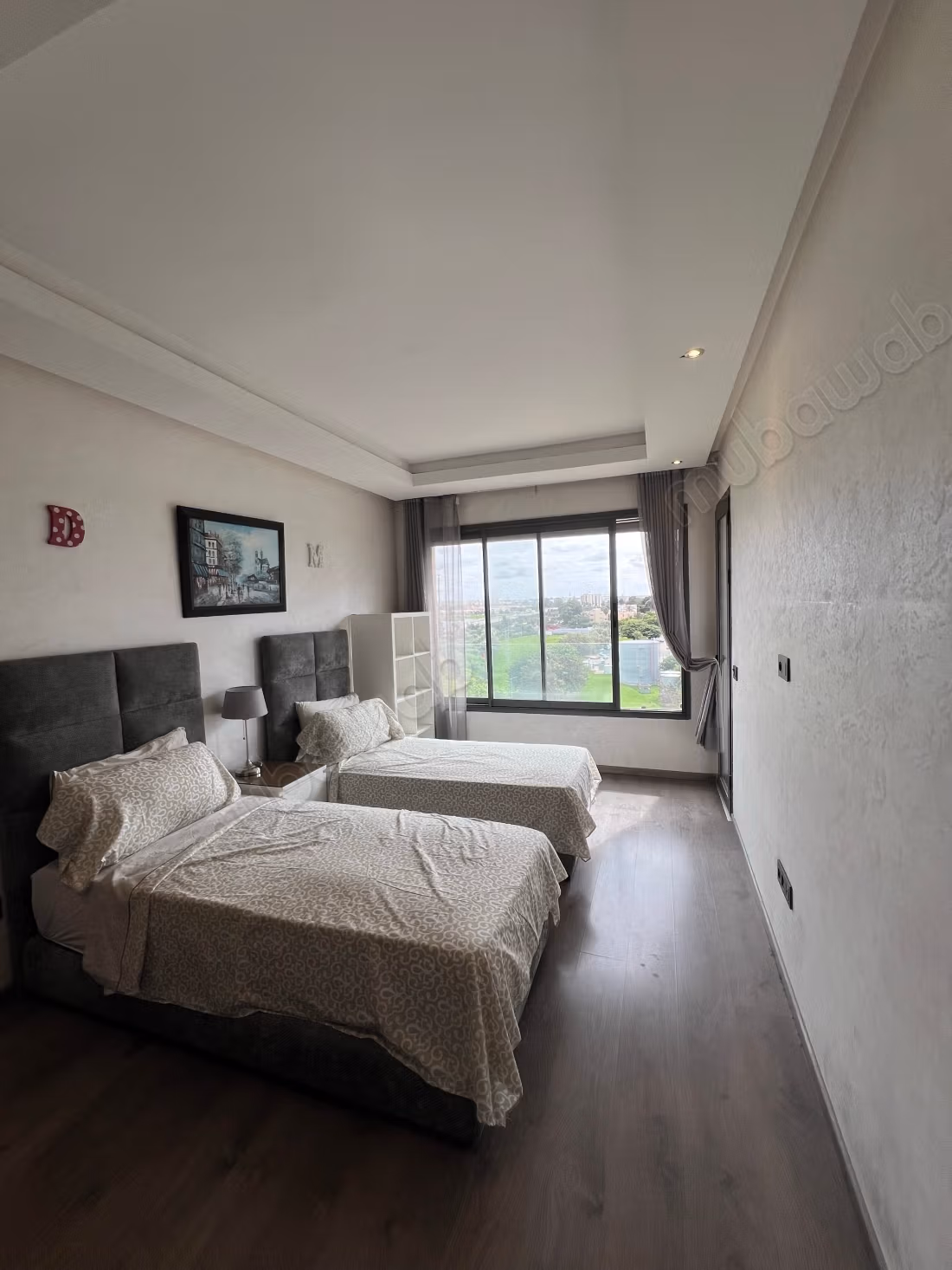 Apartamento lujoso de 3 habitaciones sin vistas