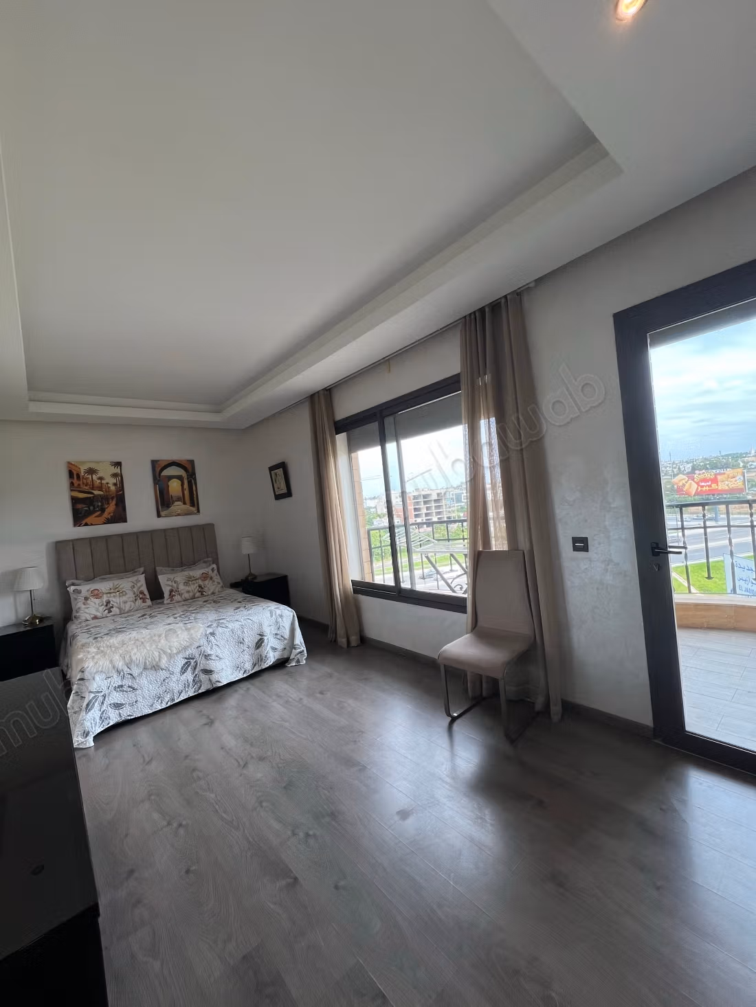 Apartamento lujoso de 3 habitaciones sin vistas