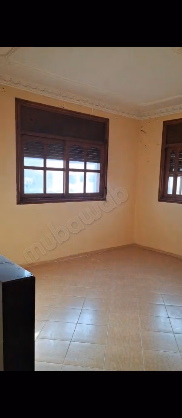 Appartement en vente à Derb Sahraoua. 
3 pièces confortables