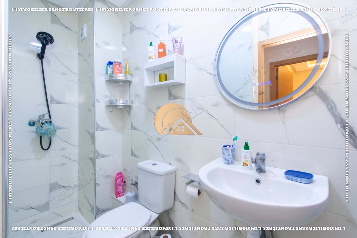 Appartement meublé de 58 m² à Targa – 2 chambres, climatisation et parking extérieur