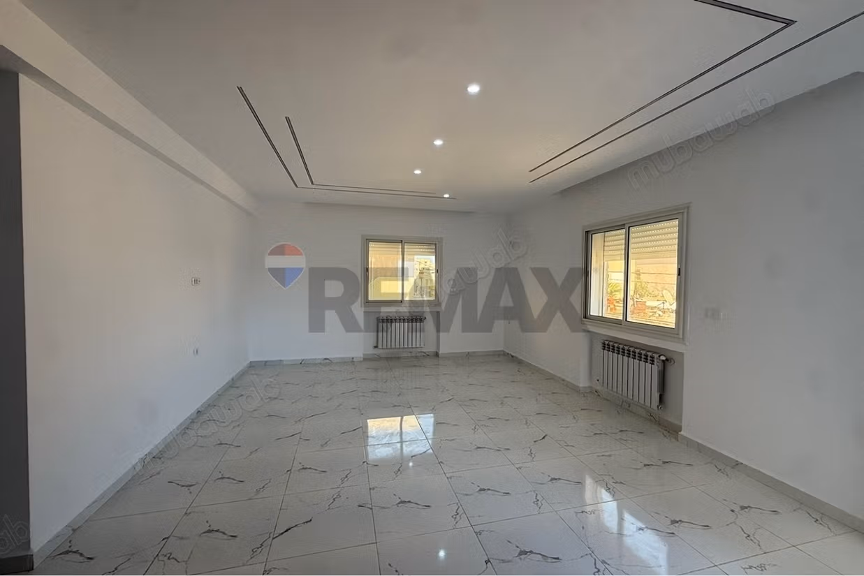 À VENDRE Immeuble R2 à Borj Louzir, Ariana