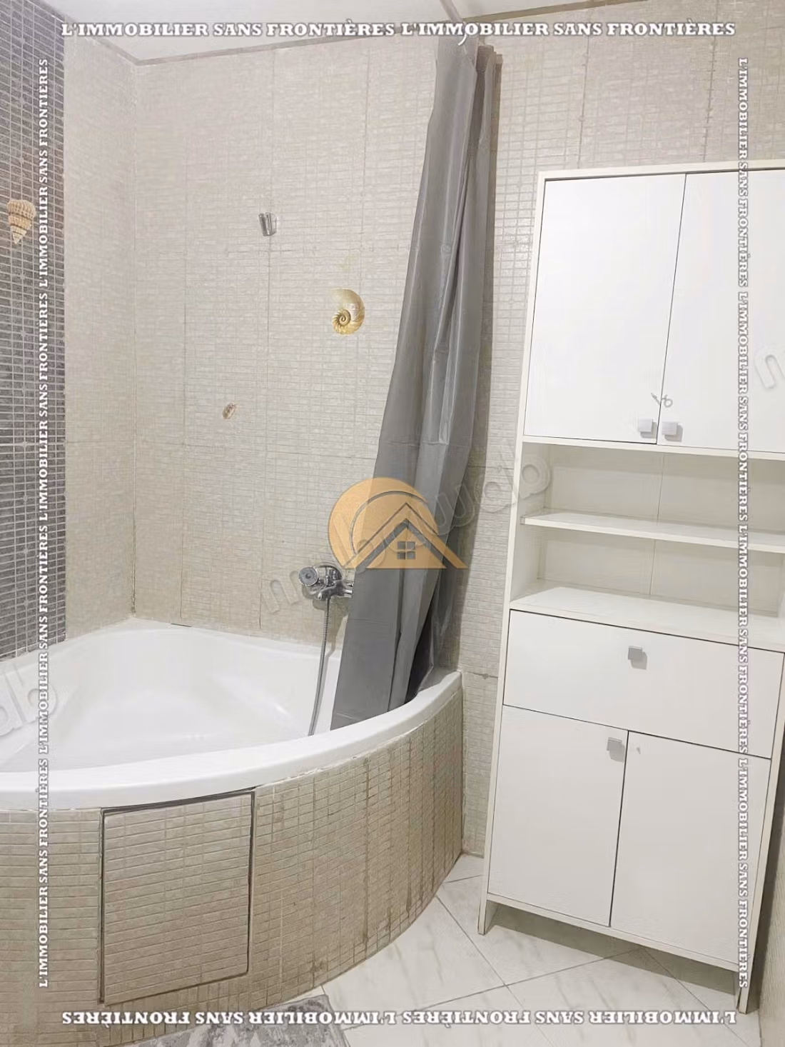 Appartement meublé de 99 m² Route de Casablanca – 2 chambres, 2 salles de bains et parking sous sol