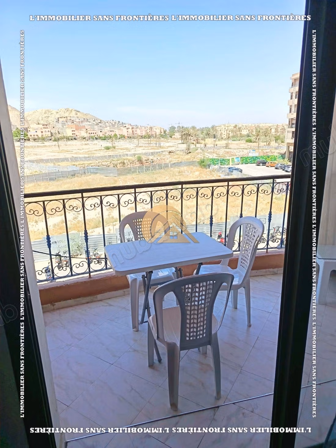 Appartement meublé de 99 m² Route de Casablanca – 2 chambres, 2 salles de bains et parking sous sol
