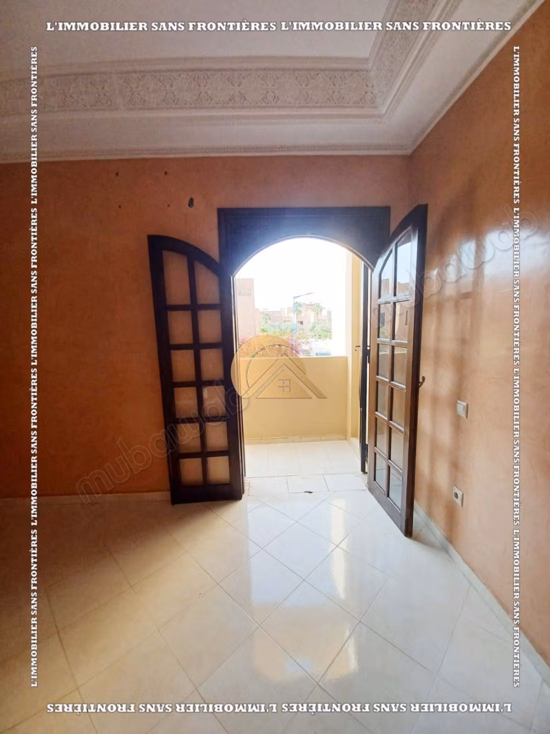 Villa vide de 176 m² à Afaq 1, Route d’Agadir – 3 chambres, 2 jardins et résidence sécurisée