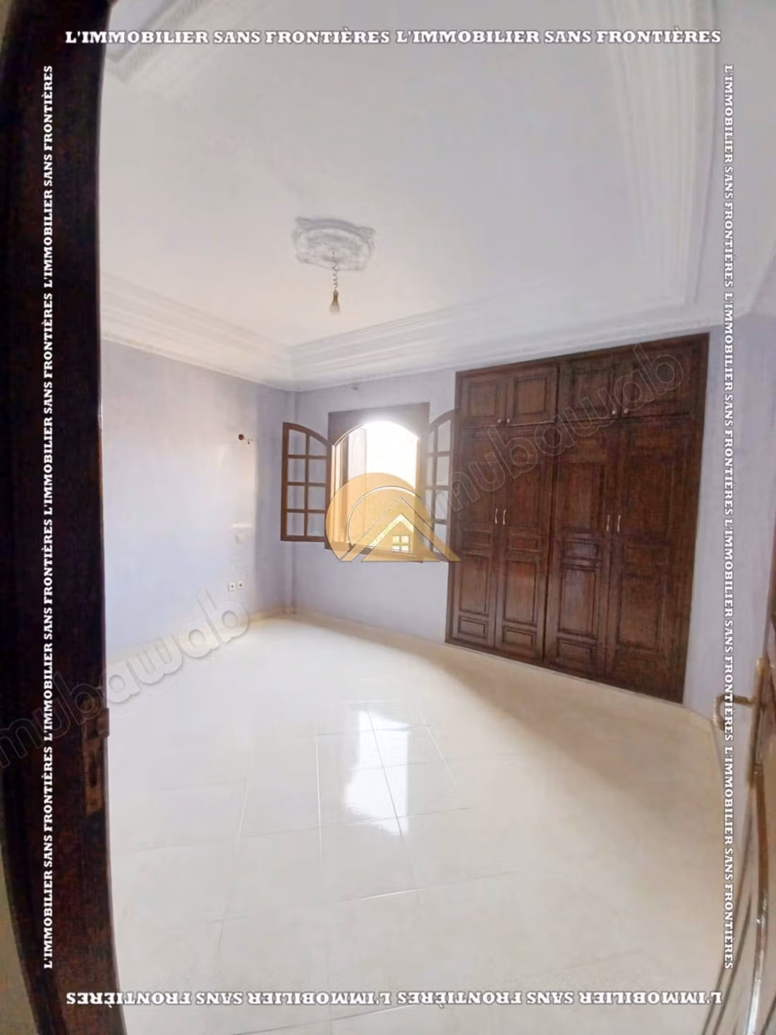 Villa vide de 176 m² à Afaq 1, Route d’Agadir – 3 chambres, 2 jardins et résidence sécurisée