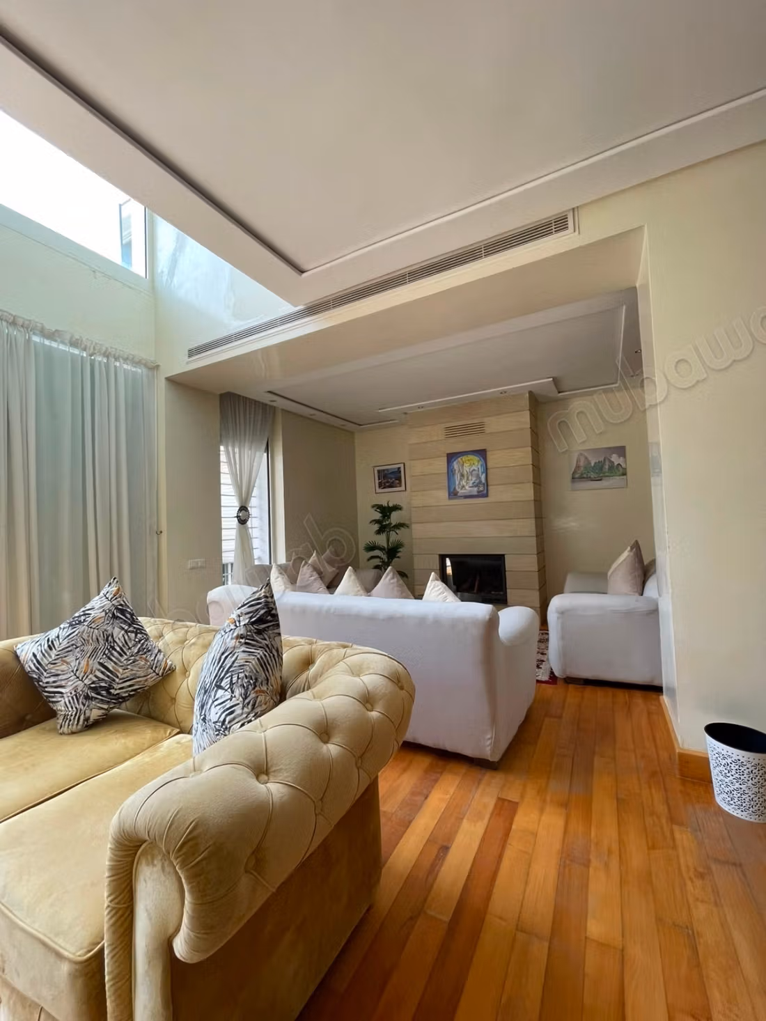 Magnifique villa à louer pour vos vacances à Ain Diab.
Surface de 900 m².
Cheminée, piscine