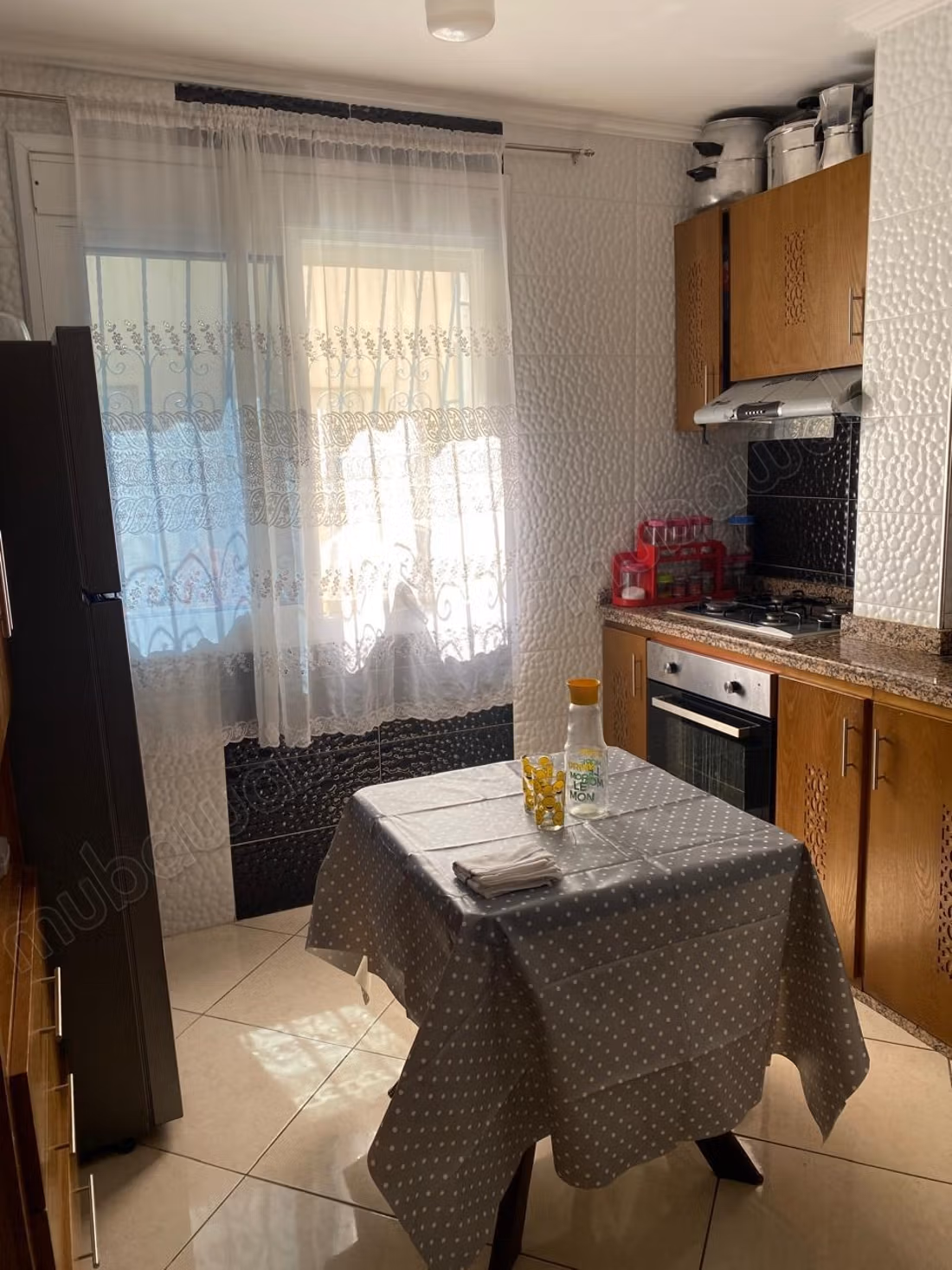 Très bel appartement en location à Martil. 3 pièces confortables. Meublé