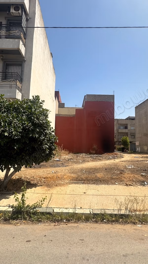 Vente de terrain à Ain Aouda. Surface de 150 m²