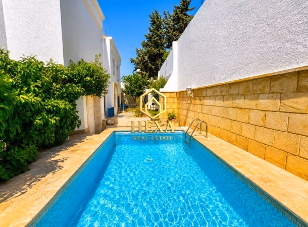 Villa S4 with pool and garden in Gammarth