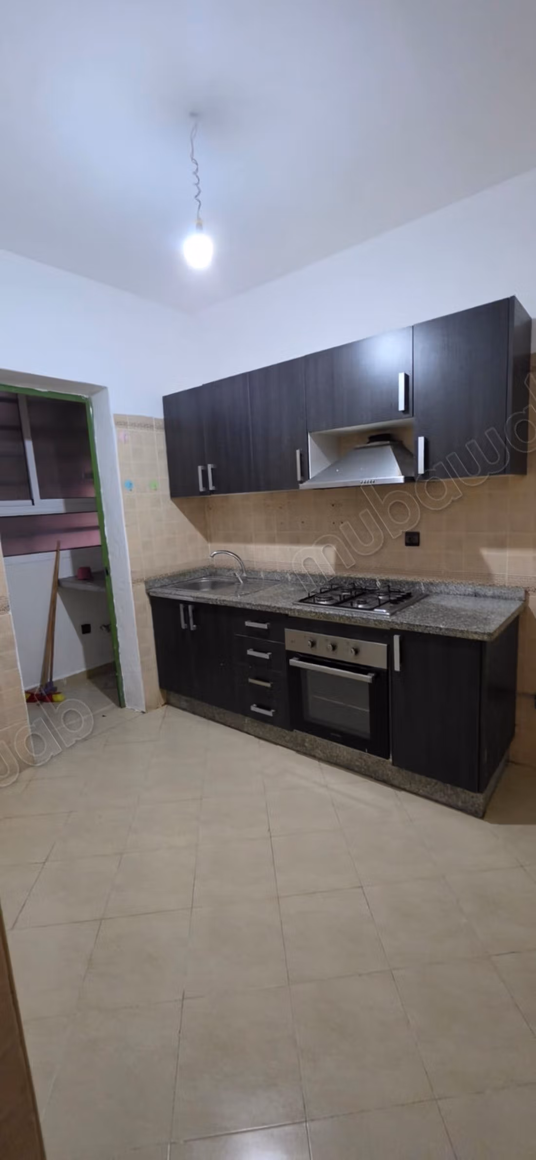 Prachtig appartement te huur in Hay Targa. Oppervlakte 87 m². Concierge-service beschikbaar, airconditioningsysteem.