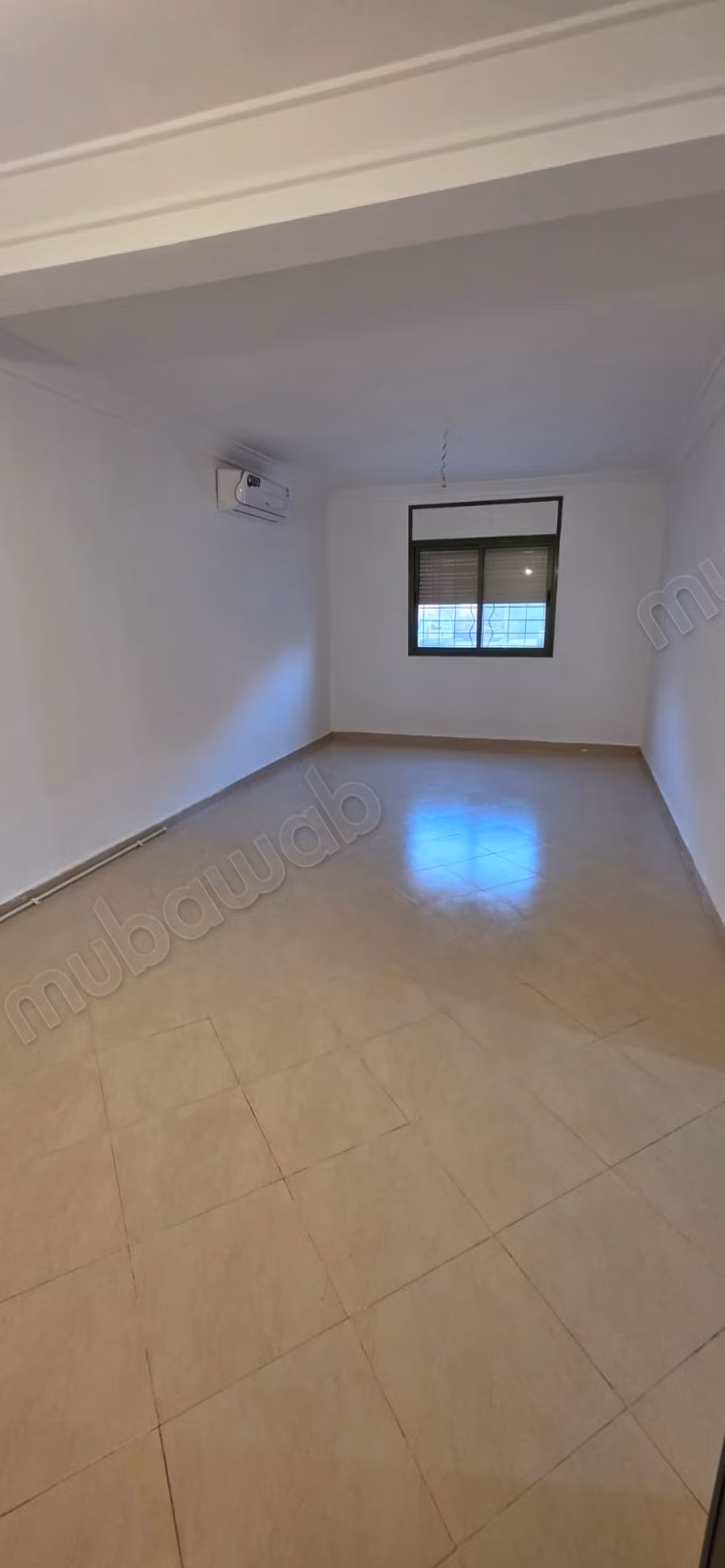 Prachtig appartement te huur in Hay Targa. Oppervlakte 87 m². Concierge-service beschikbaar, airconditioningsysteem.