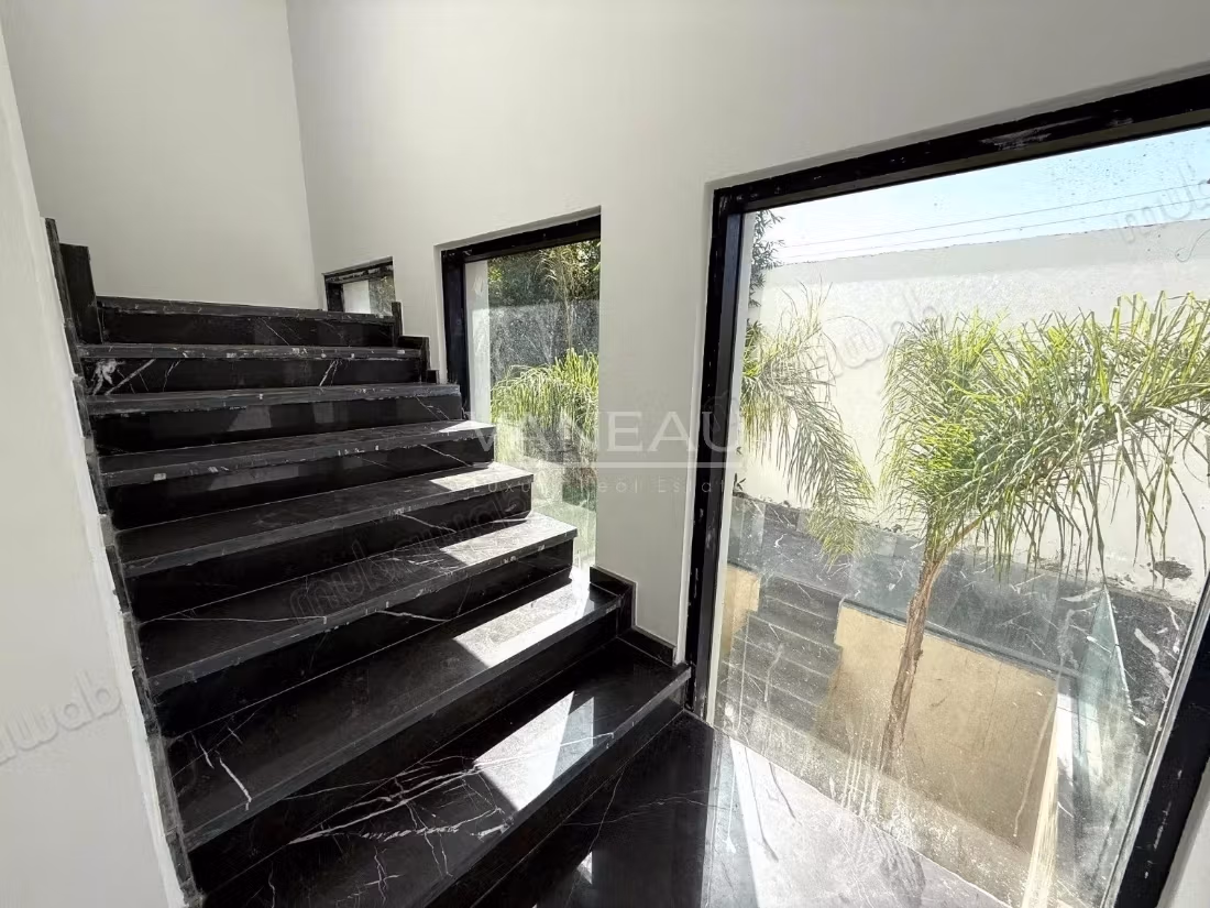 Villa à vendre sur Bouskoura Ville Verte 1 300 m²