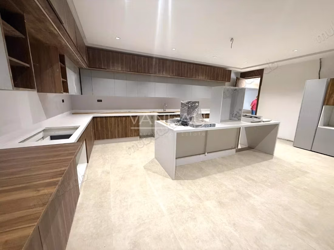 Villa à vendre sur Bouskoura Ville Verte 1 300 m²