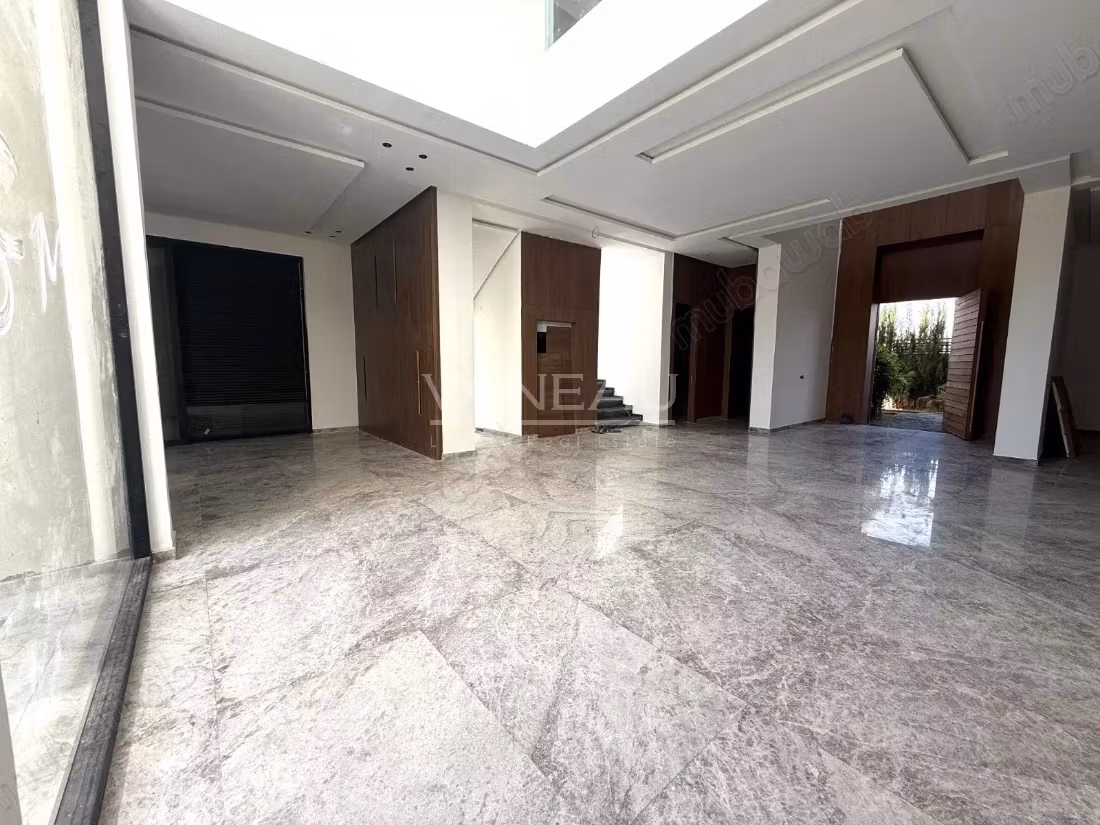 Villa à vendre sur Bouskoura Ville Verte 1 300 m²