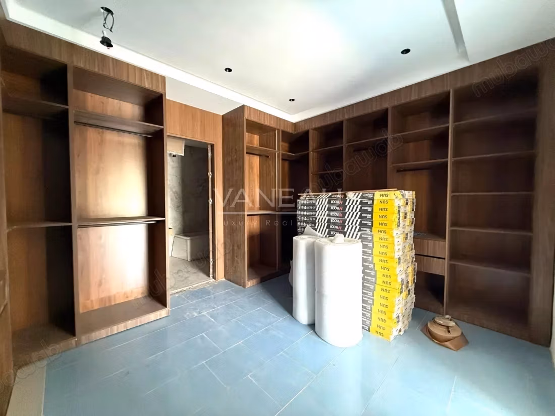 Villa à vendre sur Bouskoura Ville Verte 1 300 m²