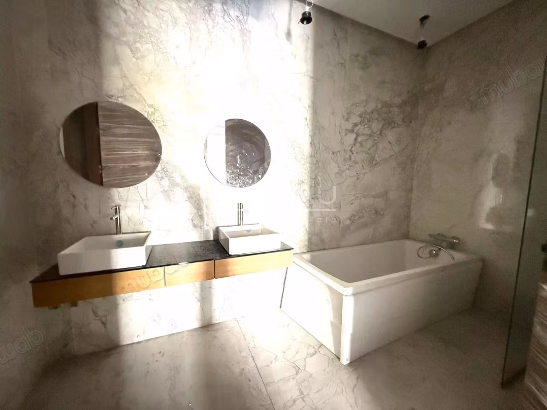 Villa à vendre sur Bouskoura Ville Verte 1 300 m²