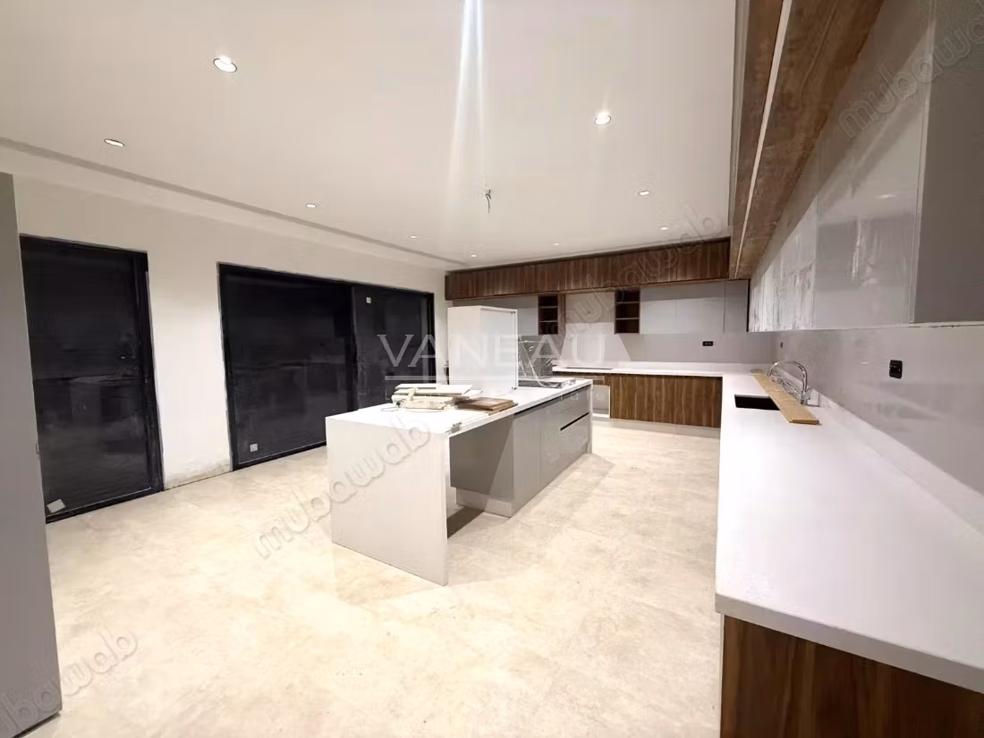 Villa à vendre sur Bouskoura Ville Verte 1 300 m²