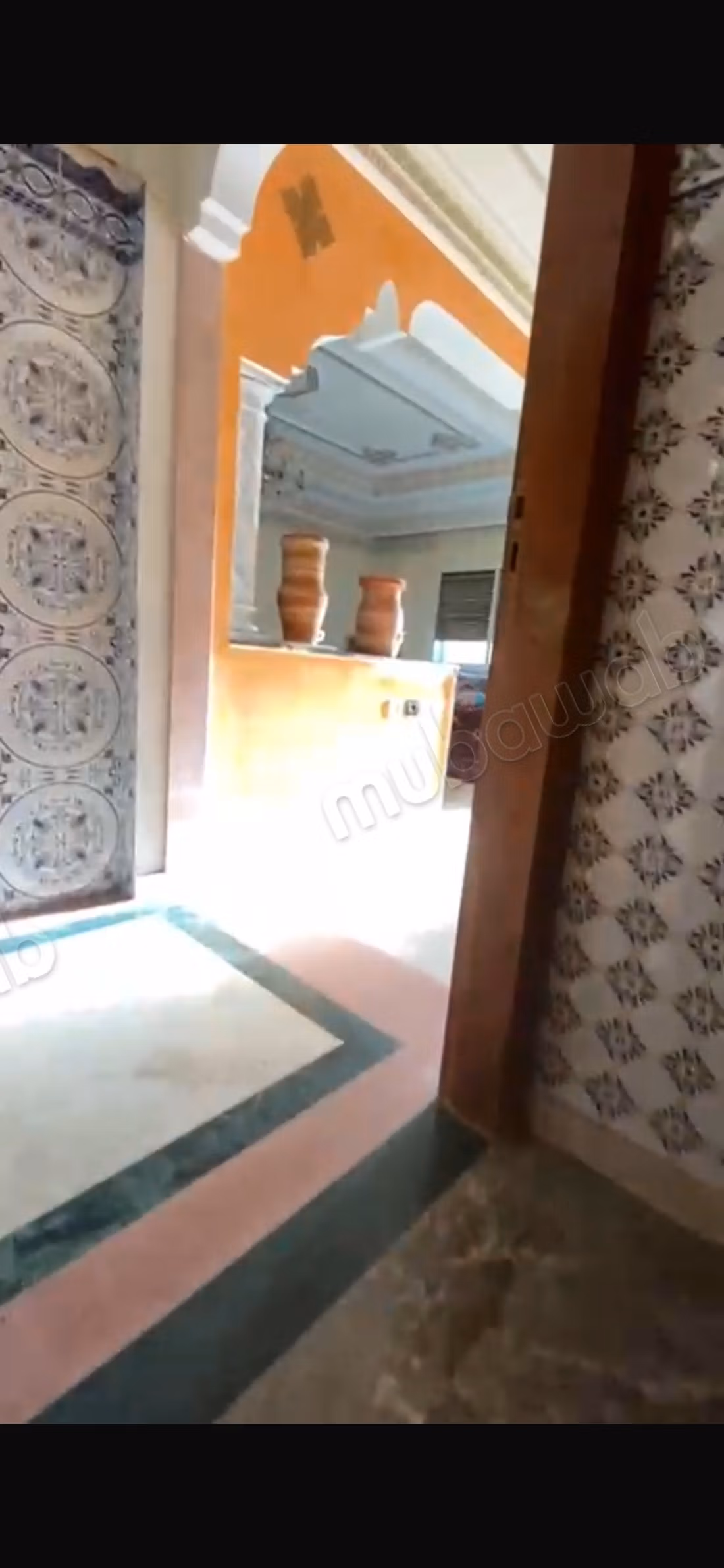 Casa en venta en Oulad Saleh. 5 habitaciones hermosas. Puerta resistente, salón marroquí tradicional
