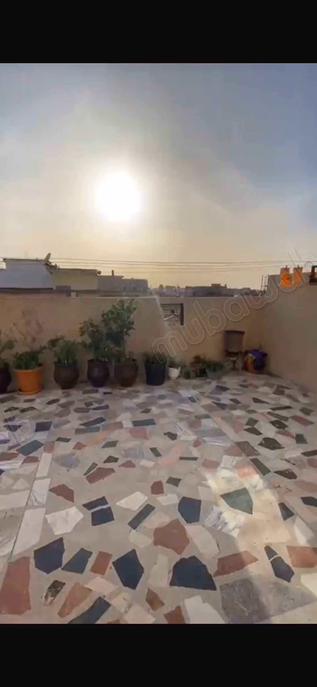 Casa en venta en Oulad Saleh. 5 habitaciones hermosas. Puerta resistente, salón marroquí tradicional