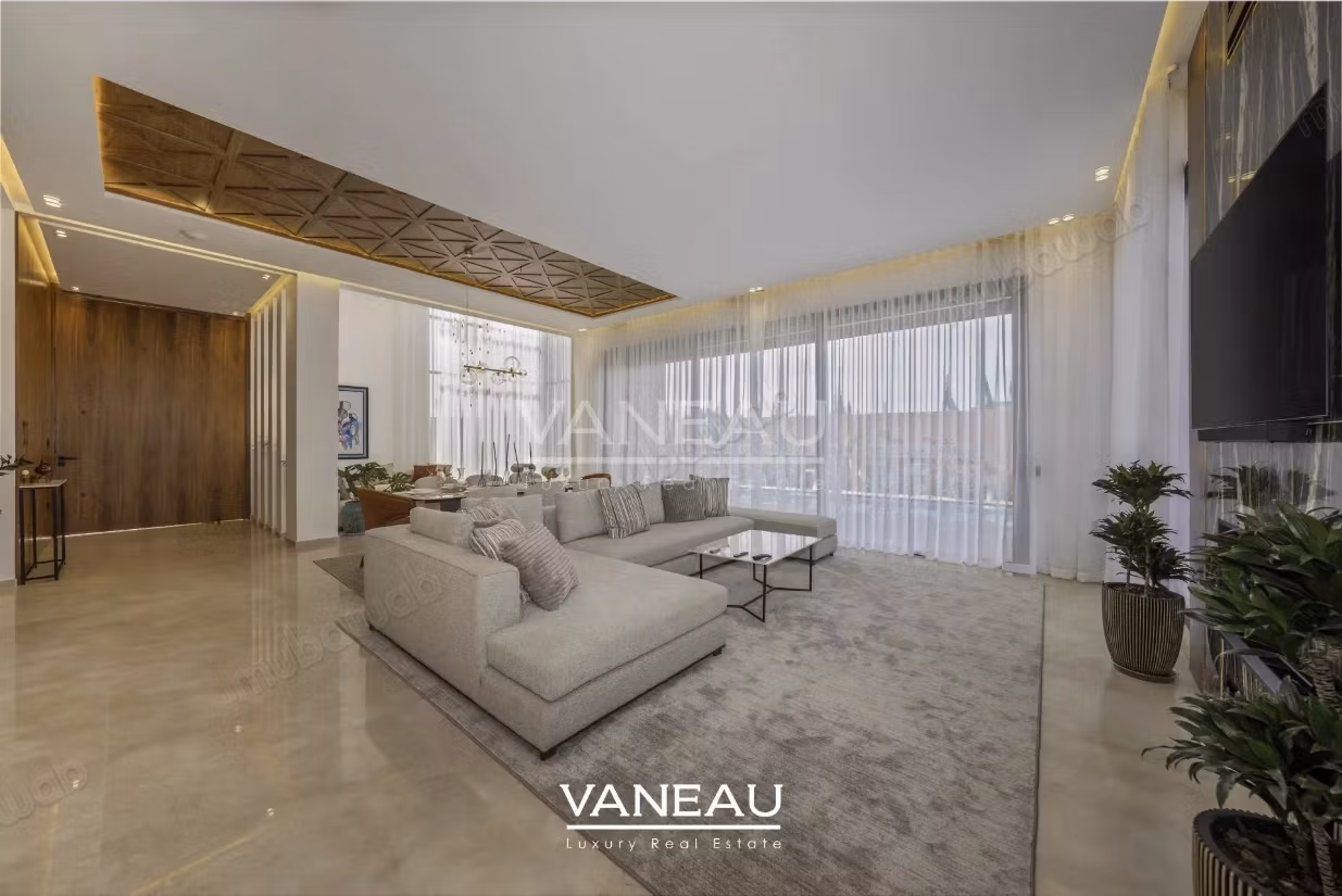 Villa 10 minutes from the city center with high-end finishes