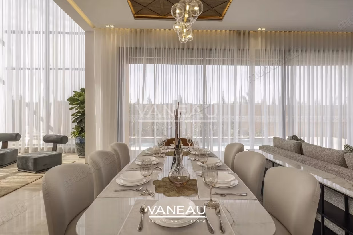 Villa 10 minutes from the city center with high-end finishes