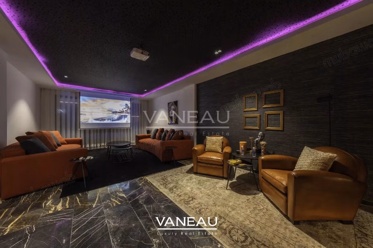 Villa 10 minutes from the city center with high-end finishes