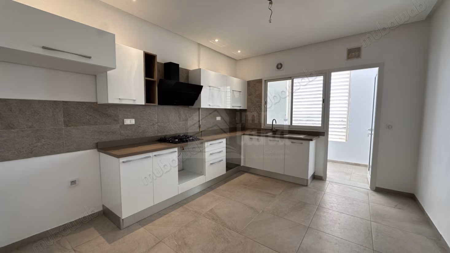 A louer un appartement s2 a gammarth touristique