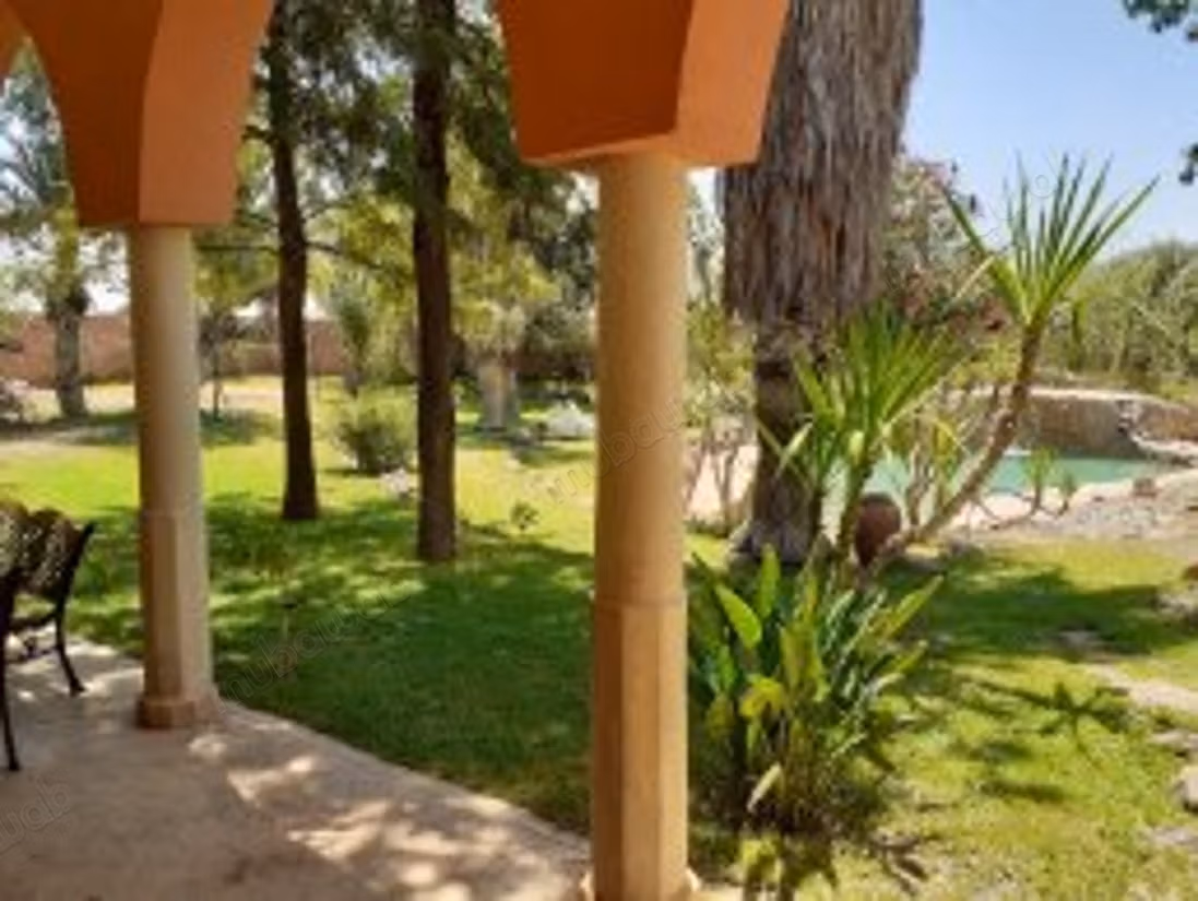 Maison de campagne VIDE 3 chbs piscine lagon